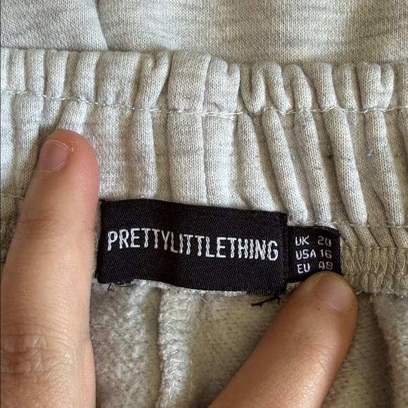 PrettyLittleThing Sweats!! - Picture 4 of 4